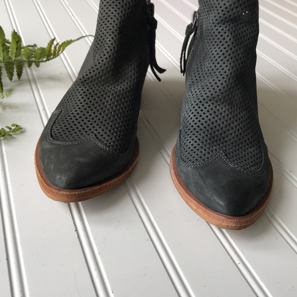 Dolce vita boots pointed toe charcoal black grey laser cut ankle - Picture 7 of 10